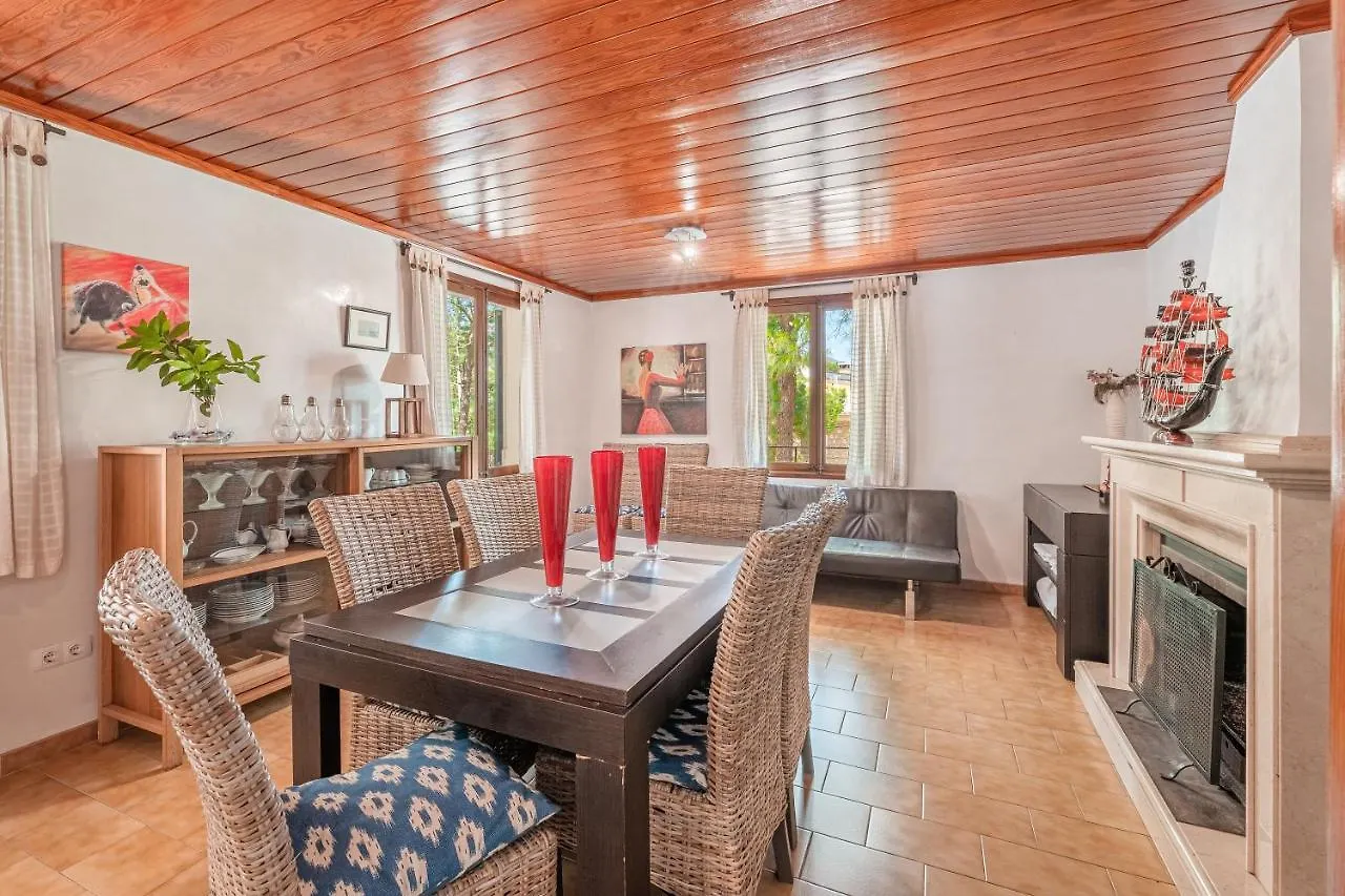 Villa Ses Basses Mancor del Valle スペイン